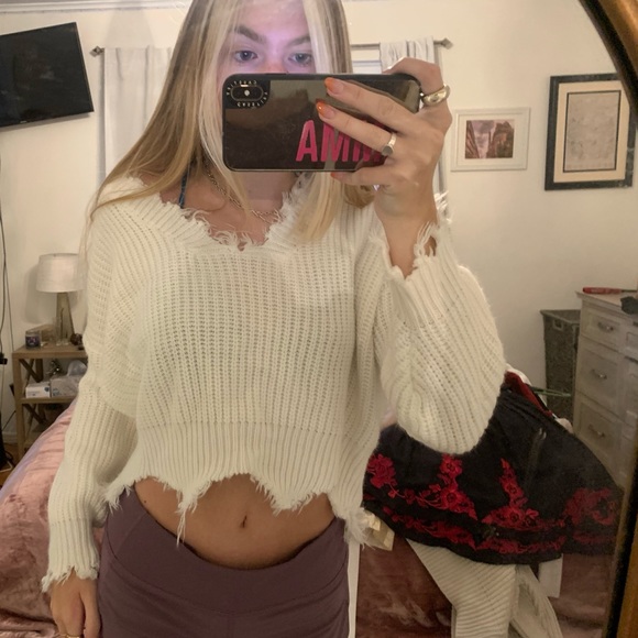 Urban Outfitters Sweater - Picture 1 of 2